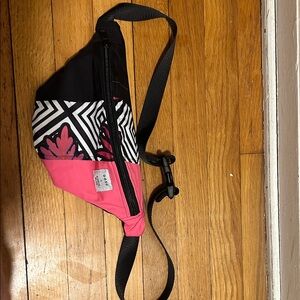BIRDIE BLUE X OOSC Pink and Black Geometric Fanny Pack NWOT